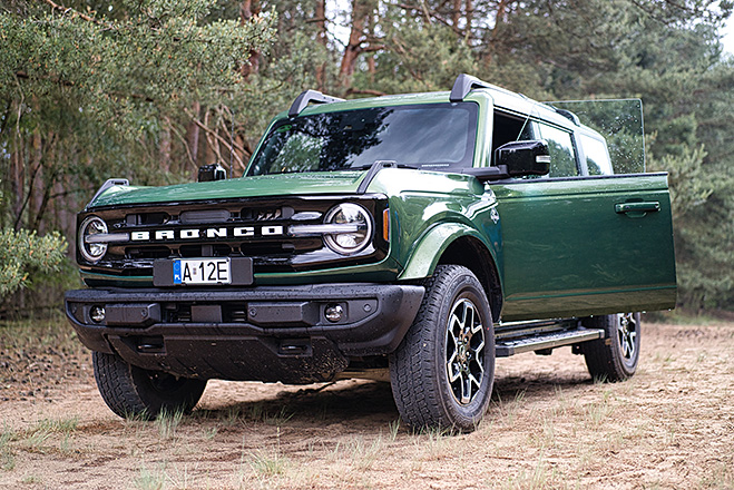 Ford Bronco Outer Banks 2024 4