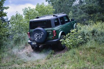 Ford Bronco Outer Banks 2024 40 360x240