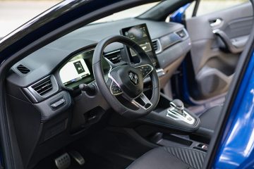 Renault Captur Esprit Alpine 2025 20 360x240