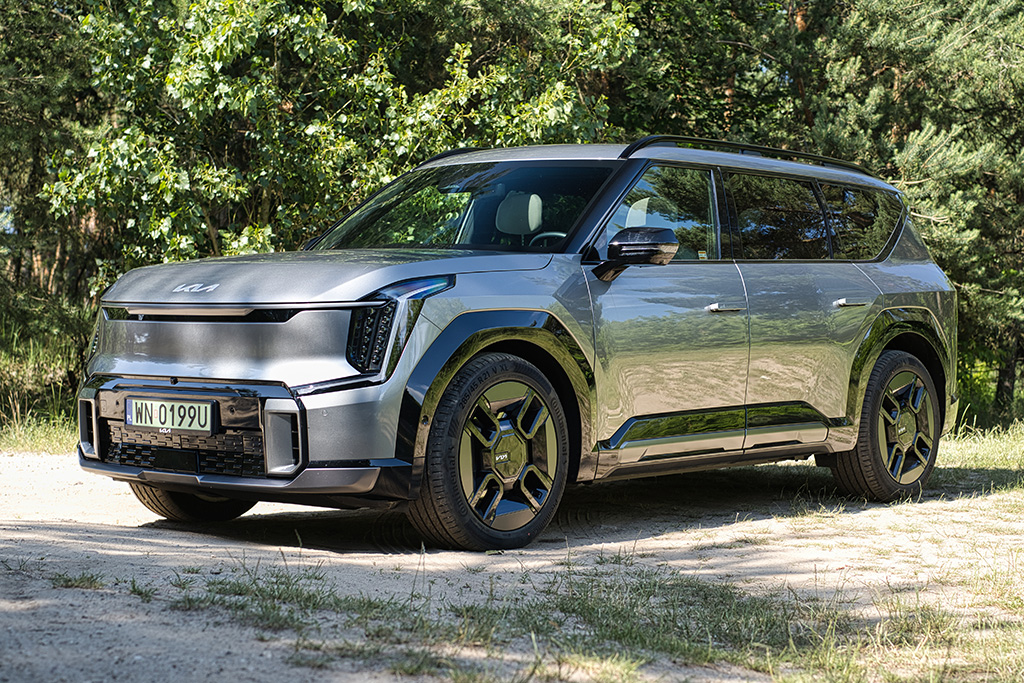 Kia-EV9-GT-Line-2025