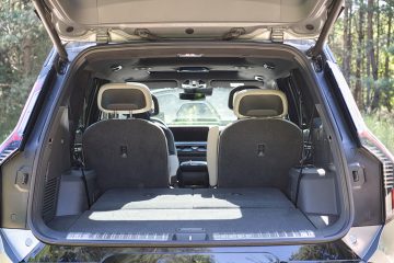 Kia EV9 GT Line 2025 35 360x240