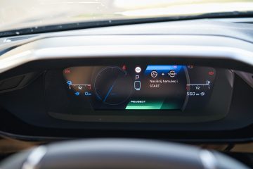 Peugeot 308 SW GT Hybrid 2025 16 360x240