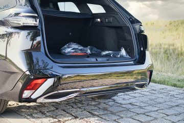 Peugeot 308 SW GT Hybrid 2025 30 360x240