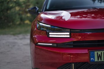 Citroen E C4 MAX 2025 7 360x240