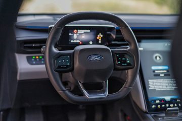 Ford Explorer EV 2025 15 360x240