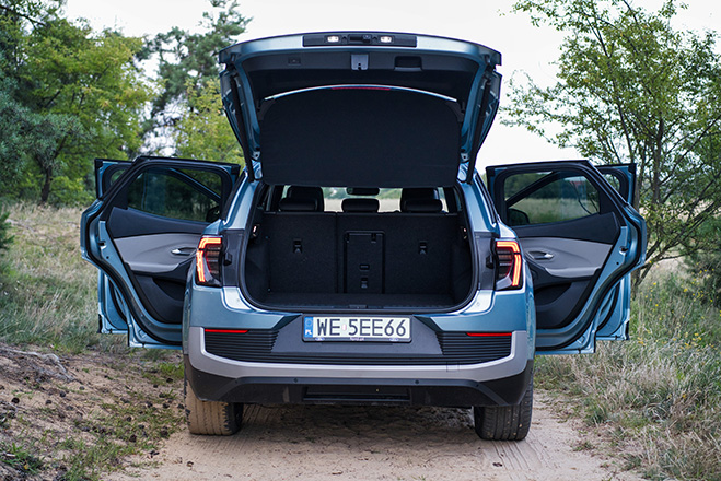 Ford Explorer EV 2025 28