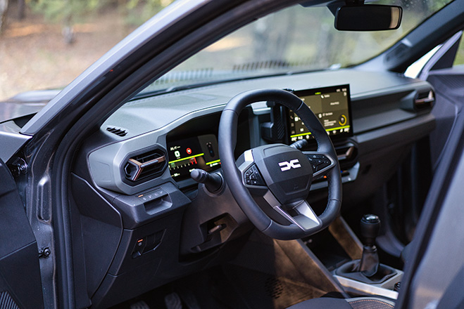 Dacia Bigster 4x4 MHEV 2025 11