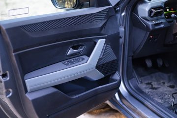 Dacia Bigster 4x4 MHEV 2025 16 360x240