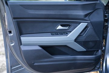 Dacia Bigster 4x4 MHEV 2025 27 360x240