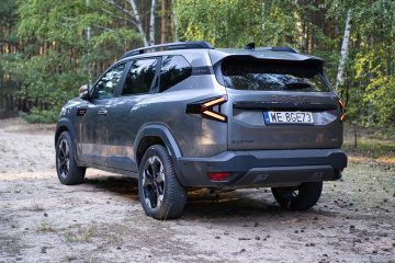 Dacia Bigster 4x4 MHEV 2025 3 360x240