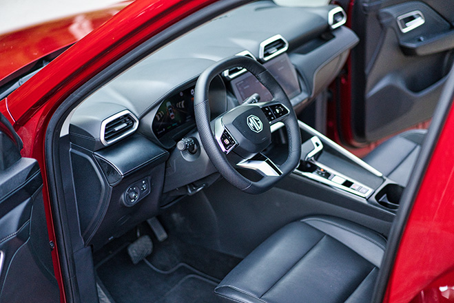 MG ZS Hybrid Exclusice 2025 15