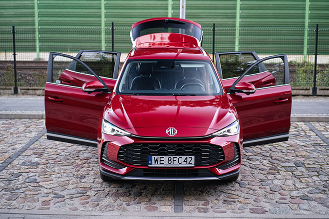 MG ZS Hybrid Exclusice 2025 33