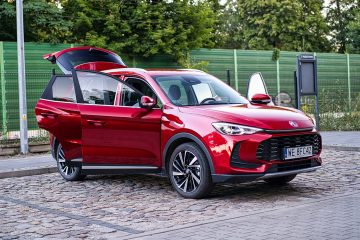 MG ZS Hybrid Exclusice 2025 34 360x240