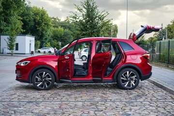 MG ZS Hybrid Exclusice 2025 36 360x240