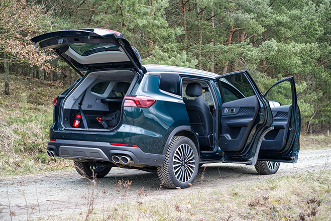 Chery Tiggo 8 2026 ICE Vs PHEV 34
