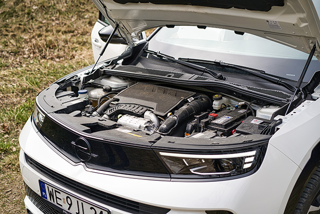 Opel Mokka Turbo Hybrid 2026 15