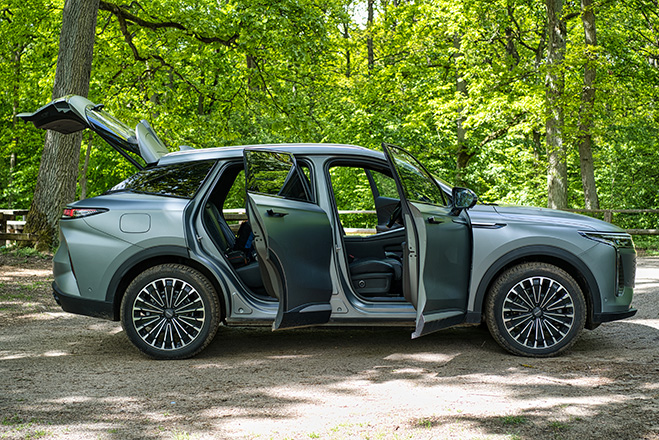 Omoda 9 PHEV Super Hybrid 2026 31