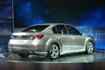 Subaru Legacy Concept 16 360x240