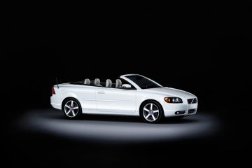 Volvo C70 Ice White 2 360x240