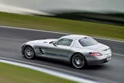 Mercedes Benz SLS AMG 3 180x120