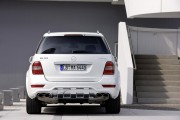 Mercedes ML63AMG 4 180x120