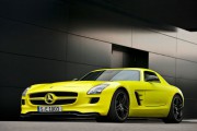 Mercedes SLS AMG E Cell 11 180x120