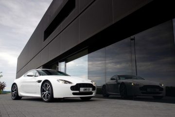 Aston Martin V8 Vantage 10 360x240