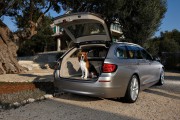 BMW 5 Series Touring 5 180x120