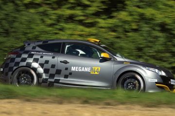 Renault Megane RS N4 1 360x240