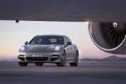 Porsche Panamera Turbo S 4 180x120