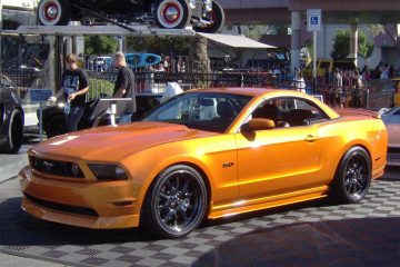 Ford Mustang jako odjazdowy kabriolet