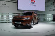 Mitsubishi Outlander 25 180x120