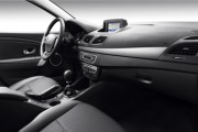 Renault Fluenc Black Edition 1 180x120