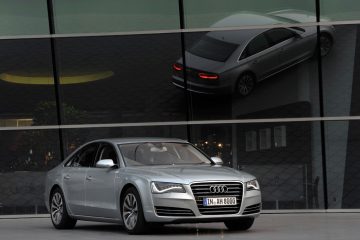 Audi A8 Hybrid 4 360x240