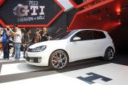 VW Golf GTI ConceptWhite2 180x120