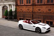 Aston Martin V12 Vantage 18 180x120