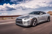 Nissan GT R Vivid Racing 13 180x120