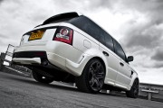 Kahn LE Range Rover 7 180x120