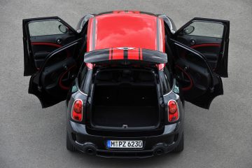 MINI JCW Countryman 18 360x240