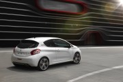 Peugeot 208 GTi 5 180x120