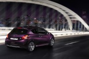 Peugeot 208 XY 7 180x120