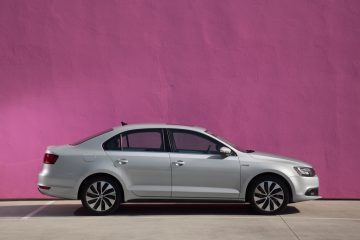 VW Jetta Hybrid 6 360x240