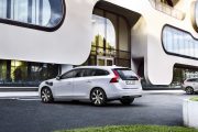 Volvo V60 Plug In Hybrid 180x120