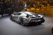 Lamborghini Veneno 5 180x120