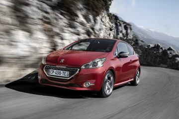 Peugeot 208 GTi 3 360x240