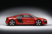 Audi R8 E Tron 9 180x120