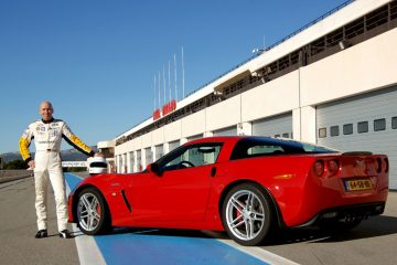 Corvette Stingray 4 360x240