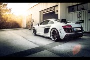 Famous Parts Audi R8 4 180x120