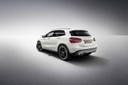 Mercedes GLA Edition1 4 180x120