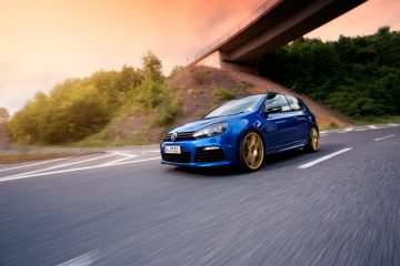 VW Golf R 4 360x240